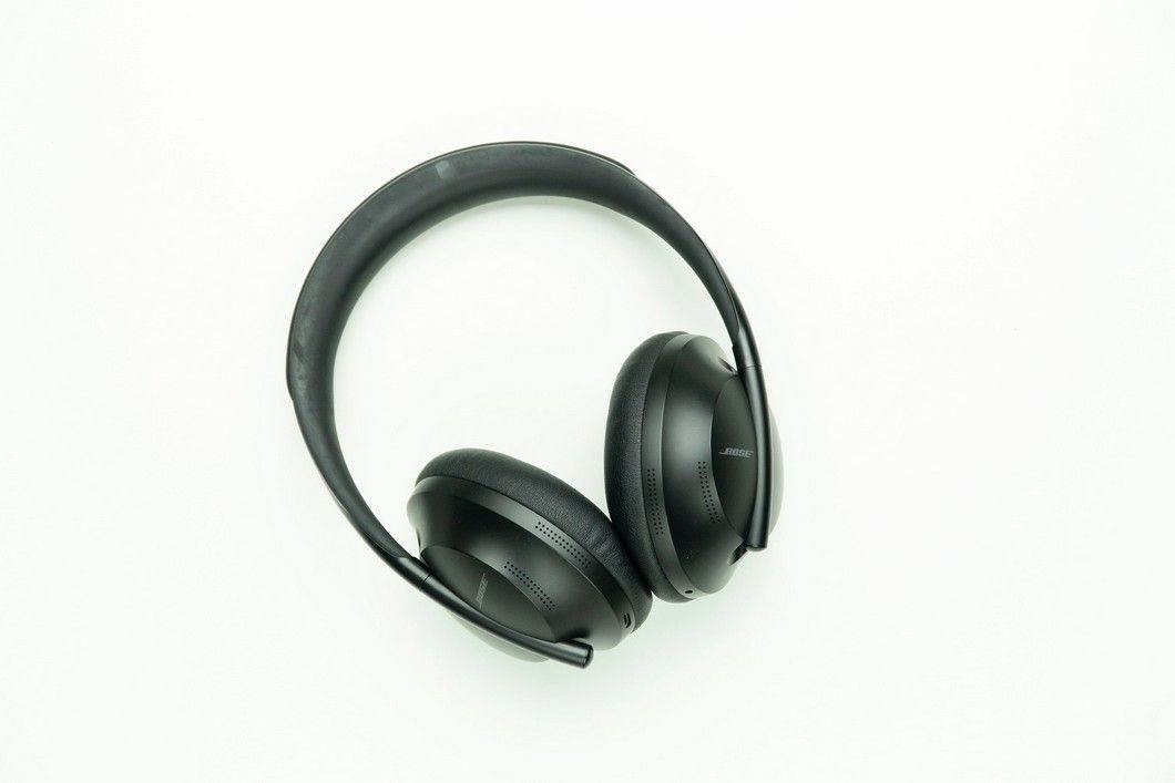 Bose-Headphones-700